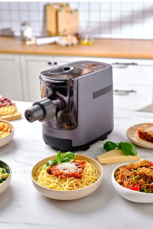 Pastachef Otomatik Makarna ve Erişte Yapma Makinesi Pastachef Otomatik Makarna ve Erişte Yapma Makinesi